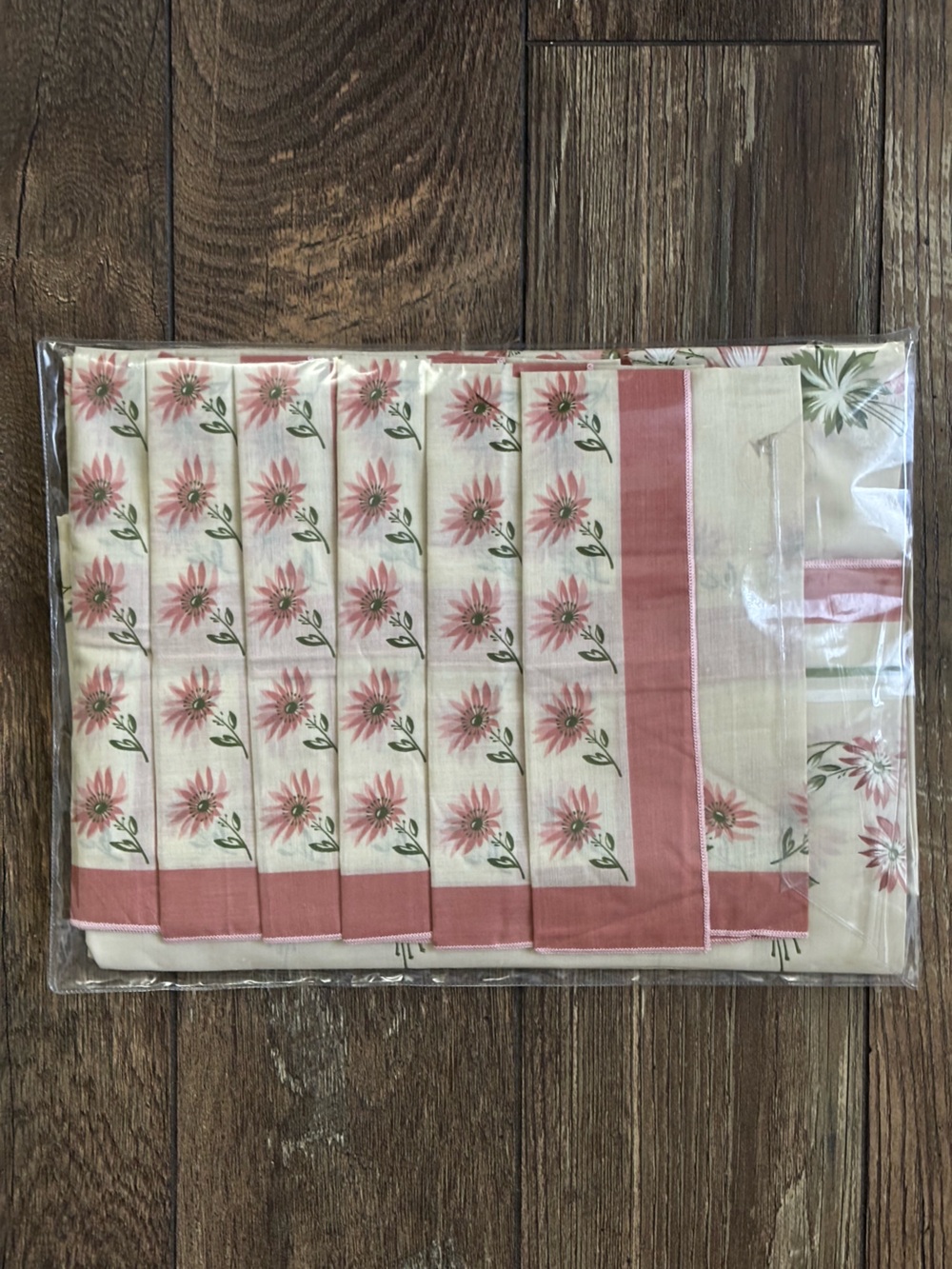 New Vintage Fabric Tablecloth 54"x70" And 6 Napkins Rectangle Pink Cream Floral